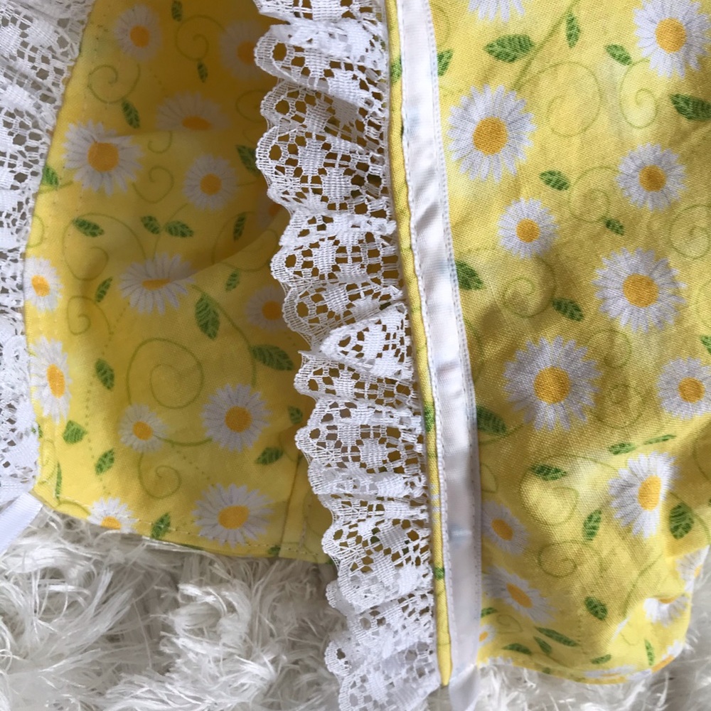 Handmade Bonnet - Picture 3 of 4